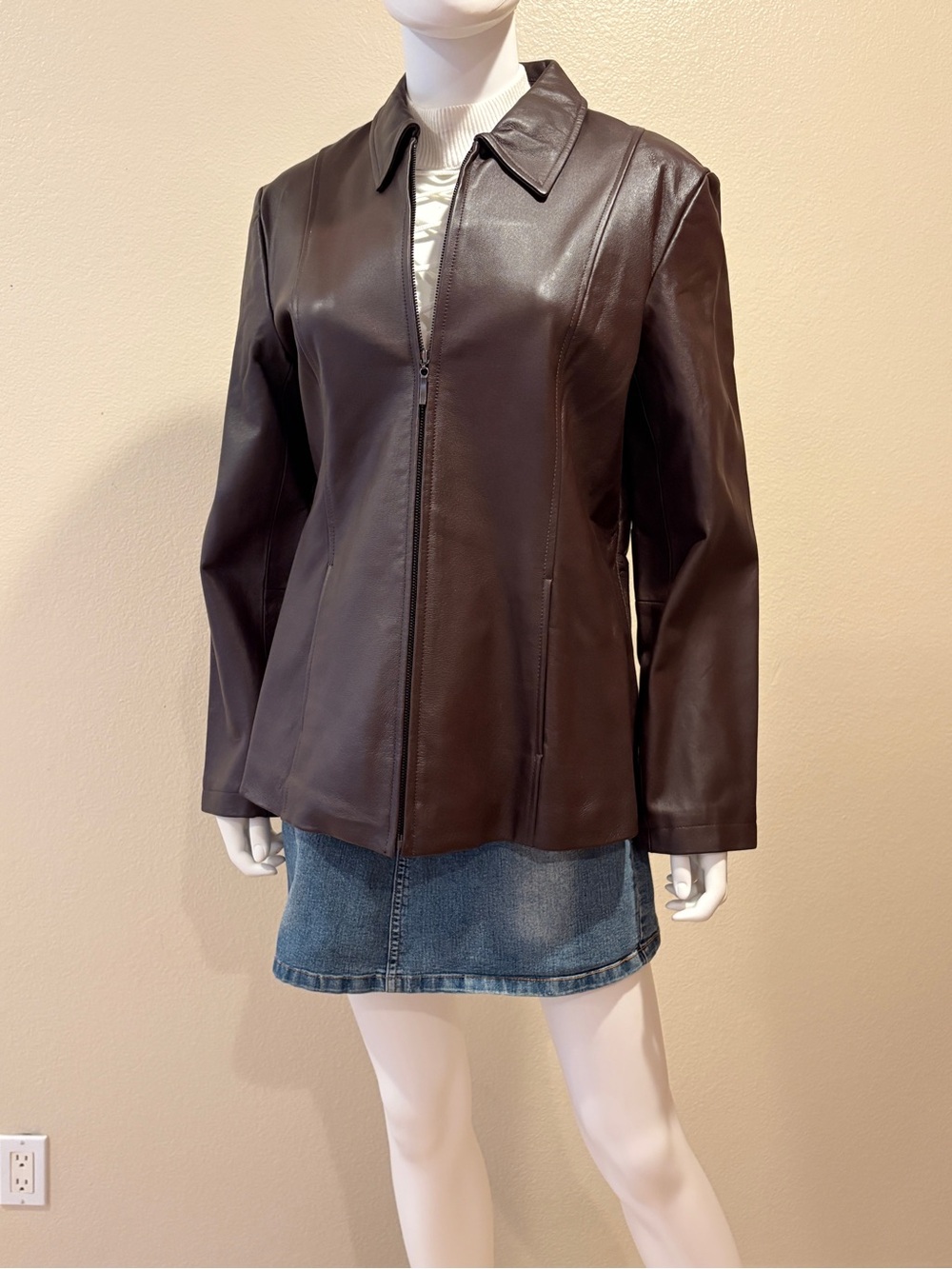 Dialogue NEW Dark Brown Classic Leather Jacket Size M Zip Up Ladies Feminine Fit